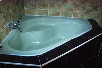 woodlands lodge and tours