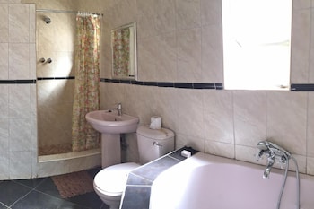 woodlands lodge and tours