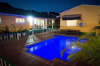 Woodlands Lodge & Tours,Southern>>Livingstone,3 star