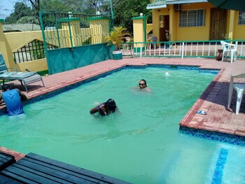 Woodlands Lodge & Tours,Southern>>Livingstone,3 star