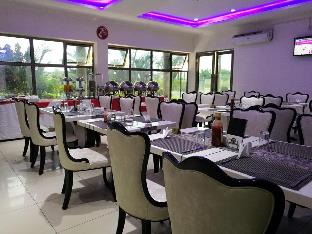 golden zambezi lodge