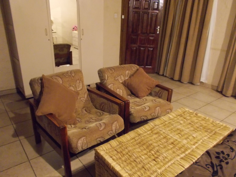 ndeke hotel