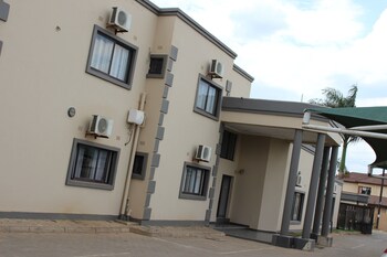 four pillars lodge