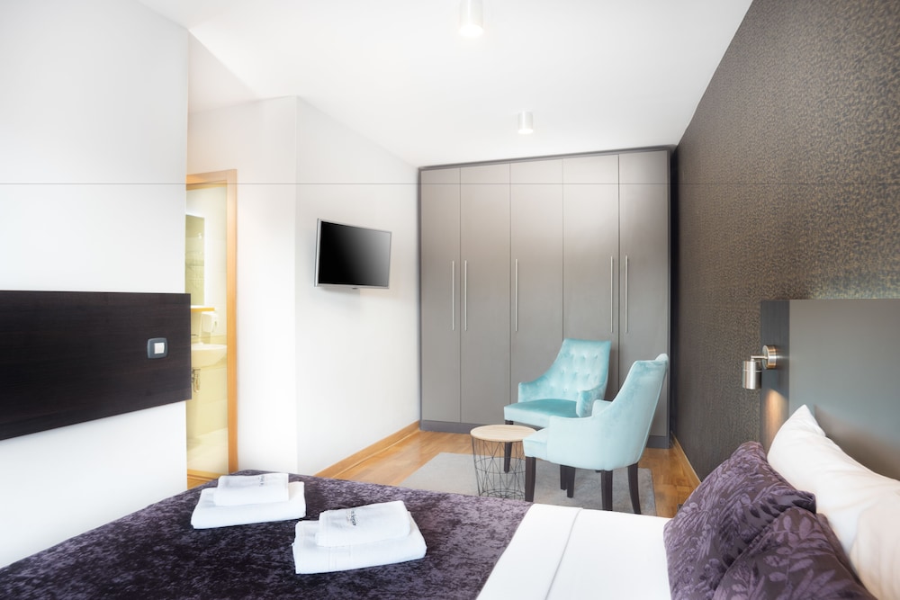 feel belgrade aparthotel