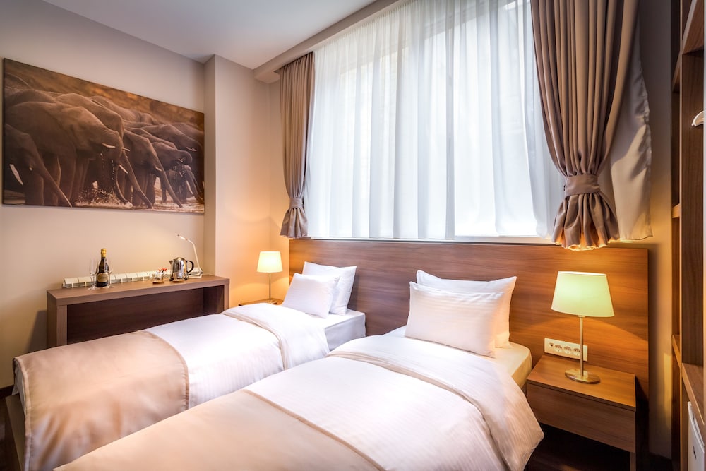 Veneti Suites,Karaburma>>Belgrade,5 star