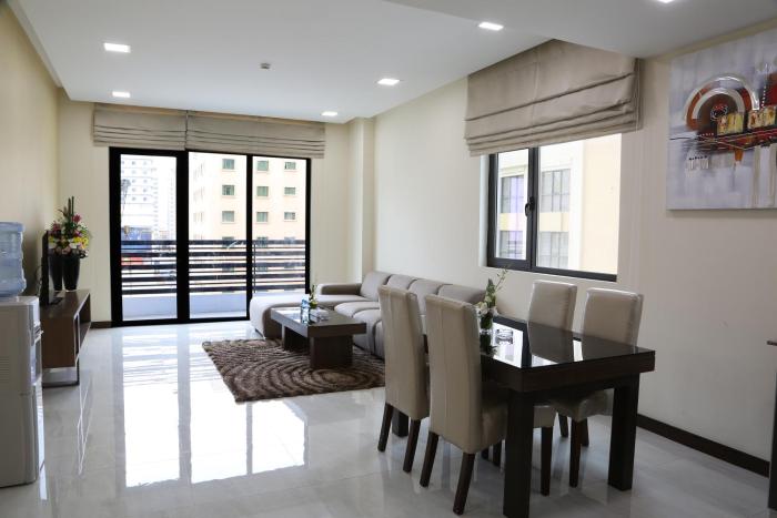 belle tower luxury apartments