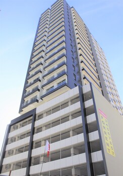 afaq tower