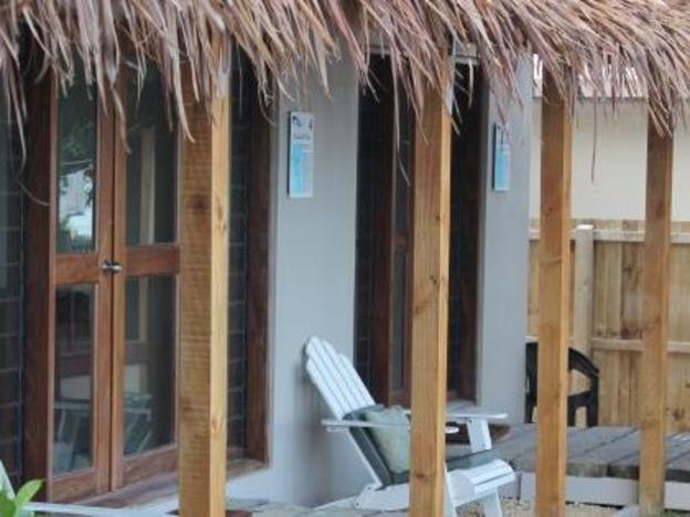 vanuatu beachfront apartments