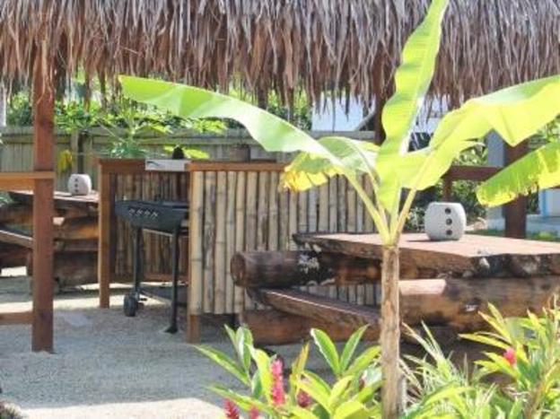 vanuatu beachfront apartments