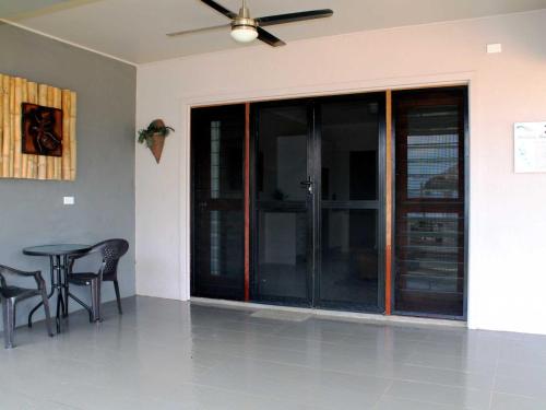 vanuatu beachfront apartments