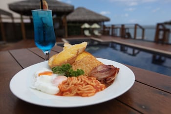 vanuatu beachfront apartments