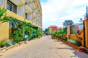 Interservice Hotel,Central Region>>Kampala,4 star