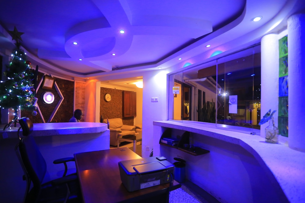 mowicribs hotel and spa