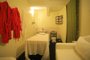 mowicribs hotel and spa