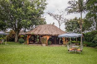 tuzza hotel