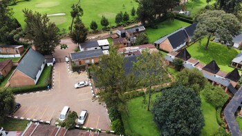 White Horse Inn,Lake Bunyonyi>>Kabale,3 star