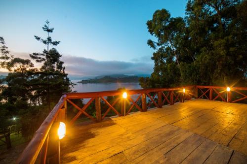 lake bunyonyi eco resort