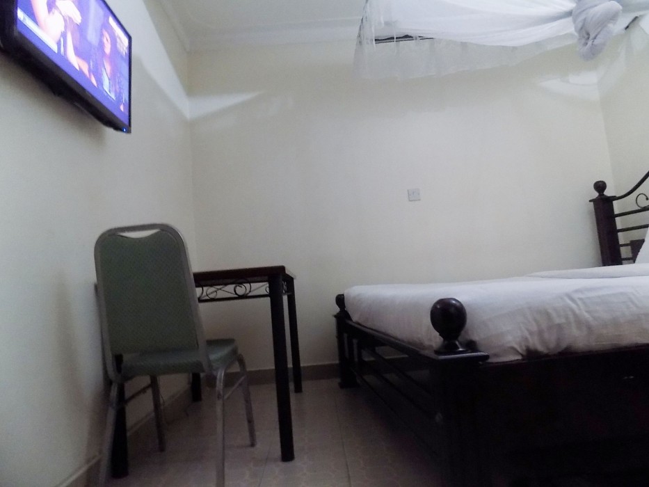 g one hotel