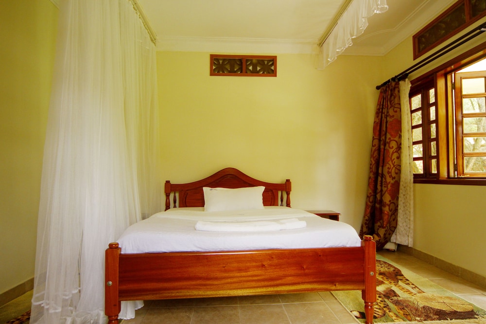 kalya courts hotel
