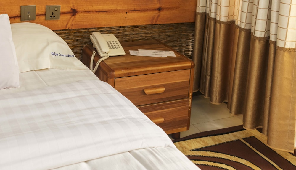 kalya courts hotel