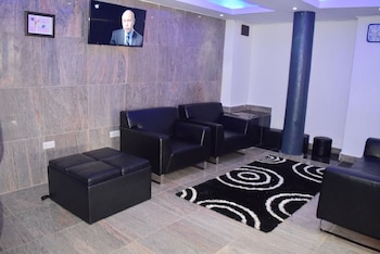 latitude 1 serviced suites