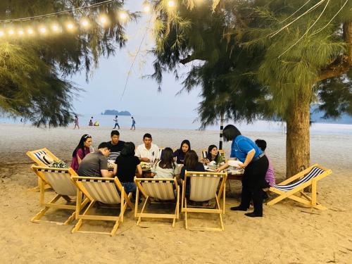 laem sing natural beach resort