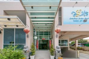 goldenbeach boutique resort