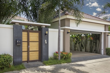 Tropicana Pool Villa,Jomtien Beach>>Jomtien,4 star