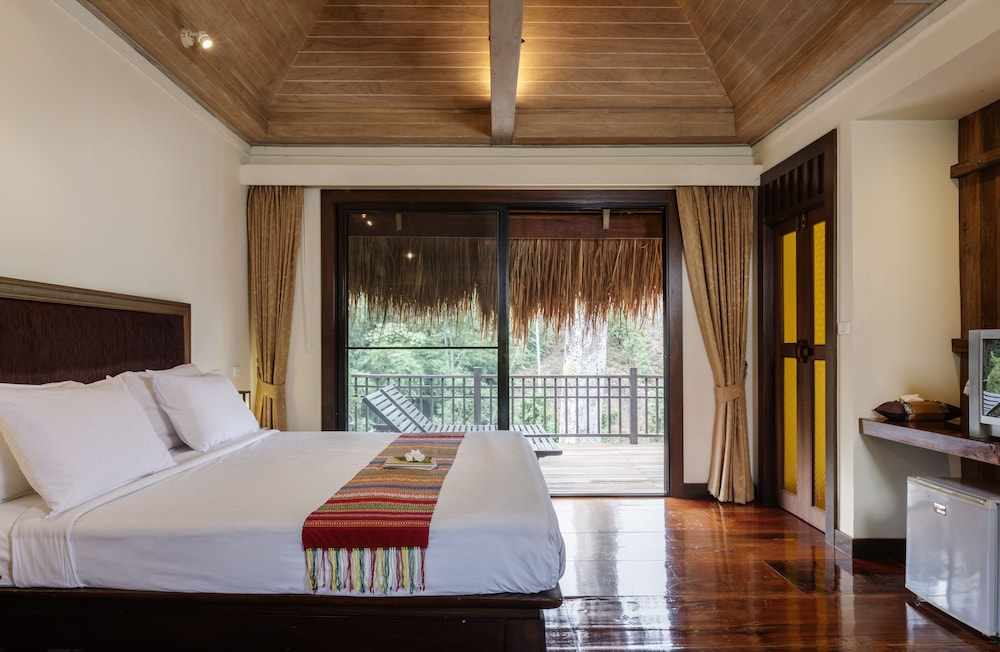 rai saeng arun resort