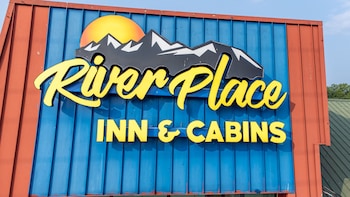 river place inn