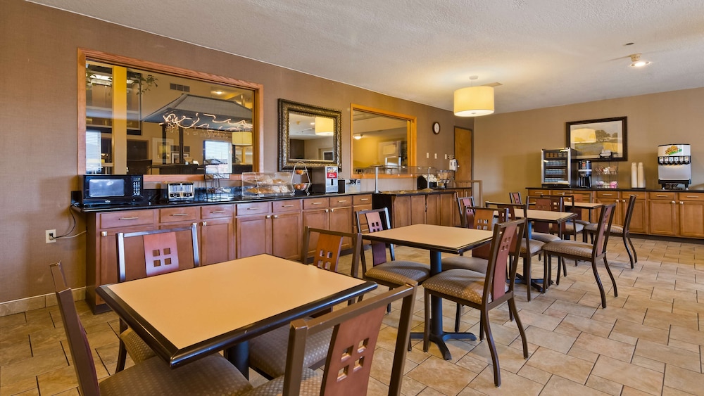 best western on the river
