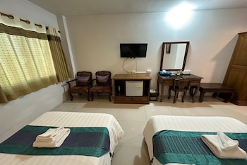 chiang rai grand room hotel