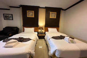 chiang rai grand room hotel