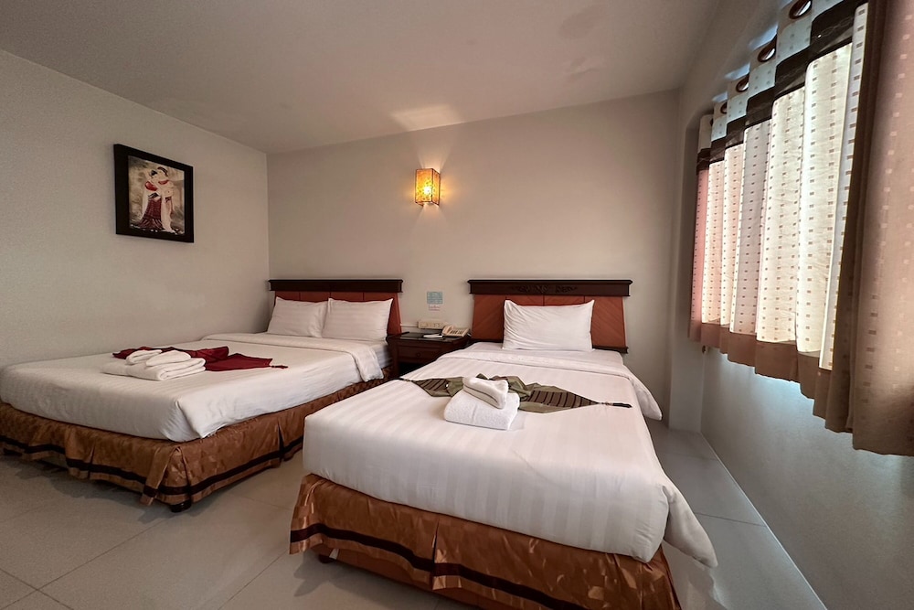 chiang rai grand room hotel