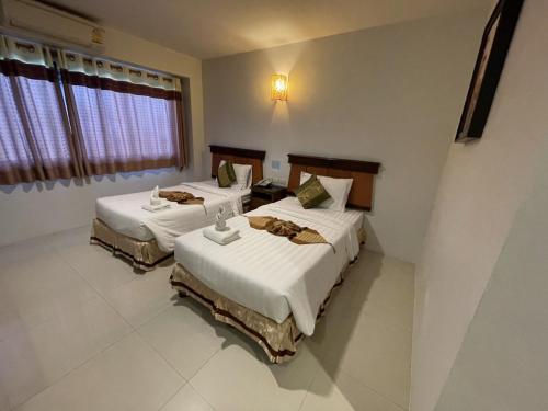 chiang rai grand room hotel