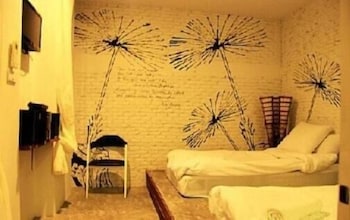 White At Sea Resort,Near Rayong Aquarium,3 star