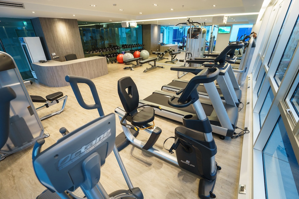 new season square hotel