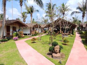 sarana bungalows adults only