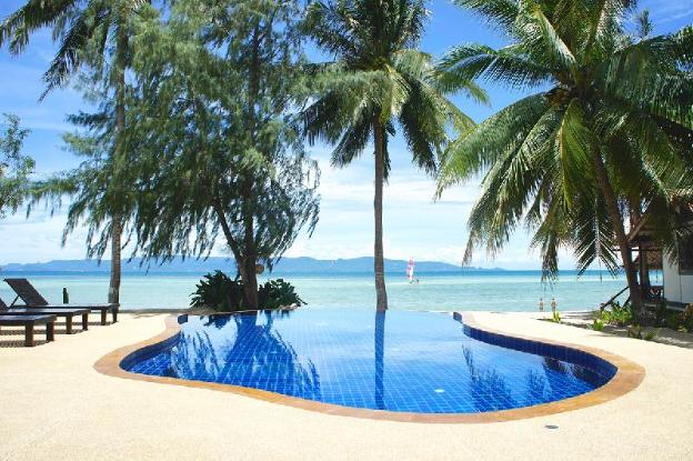sarana bungalows adults only