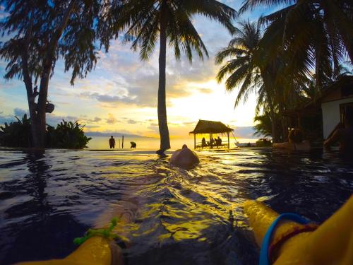 sarana bungalows adults only