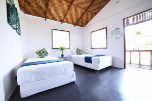 sarana bungalows adults only