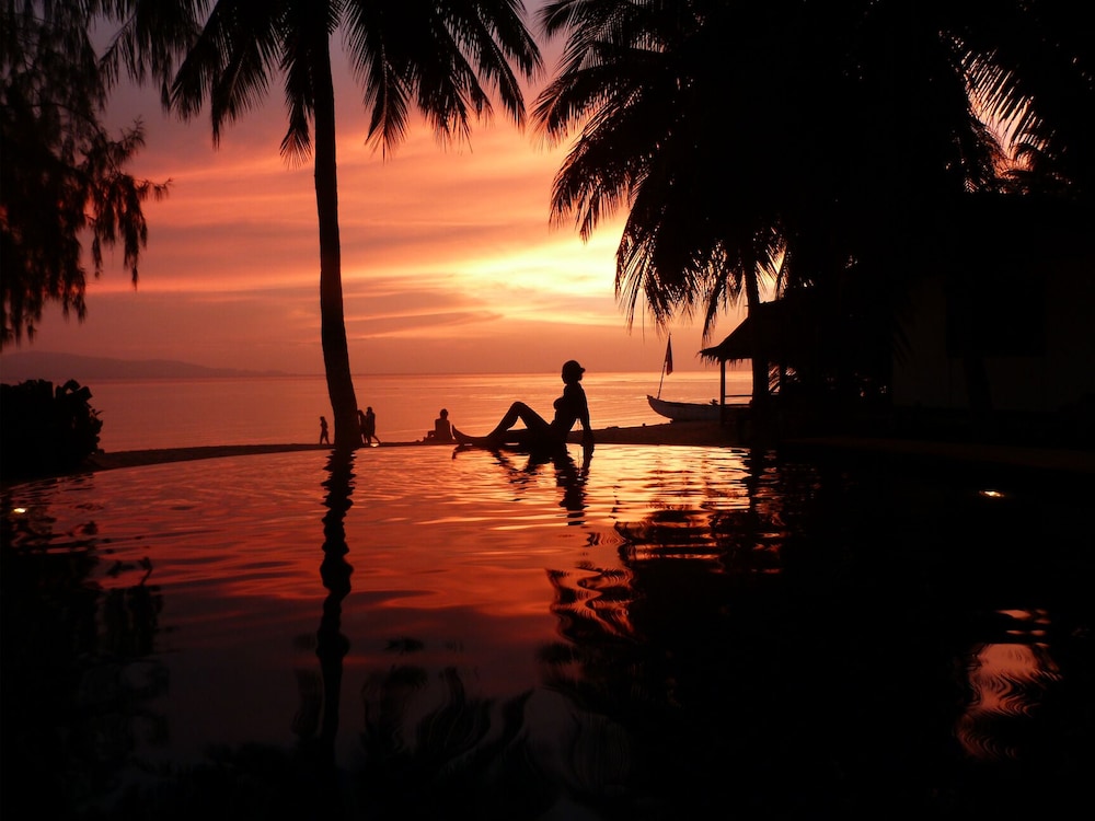 sarana bungalows adults only