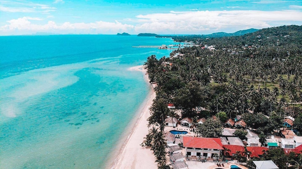 sarana bungalows adults only