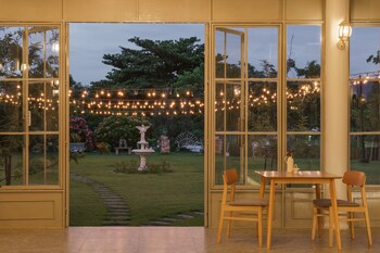 Villa La Flora Kanchanaburi,Kanchanaburi>>Kaeng Sian,4 star