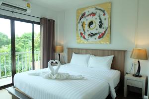 a plus hotel koh lipe hostel