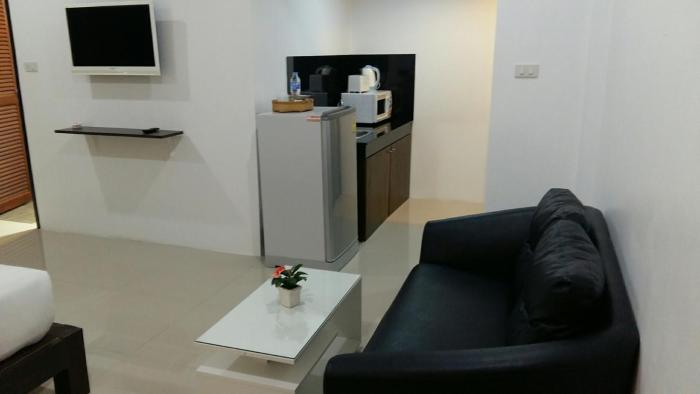 the seashore kamala service apartment