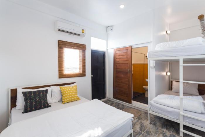 stockhome hostel ayutthaya