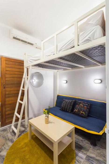 stockhome hostel ayutthaya