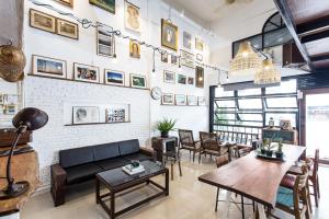 stockhome hostel ayutthaya