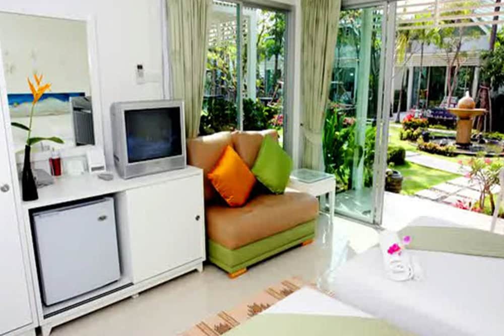 sea sky beach resort